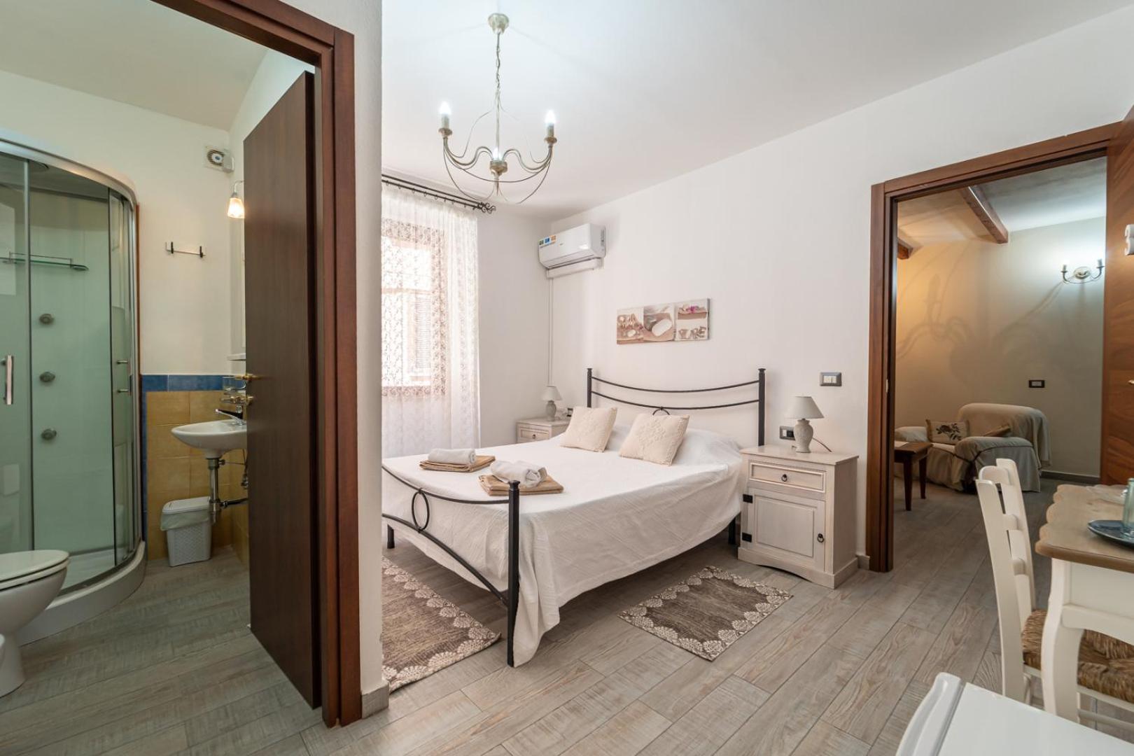 Domo Papiros B&B Siniscola Bagian luar foto