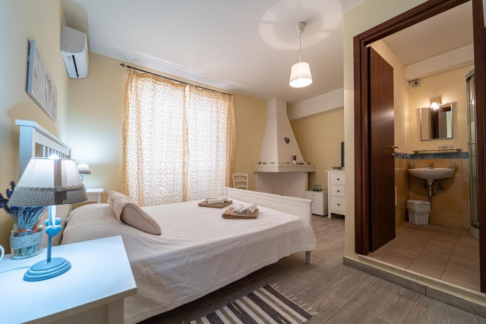 Domo Papiros B&B Siniscola Bagian luar foto
