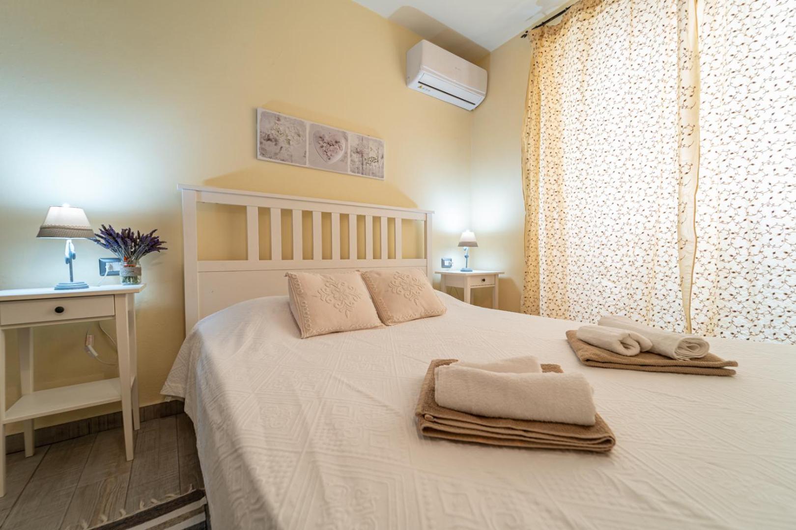 Domo Papiros B&B Siniscola Bagian luar foto